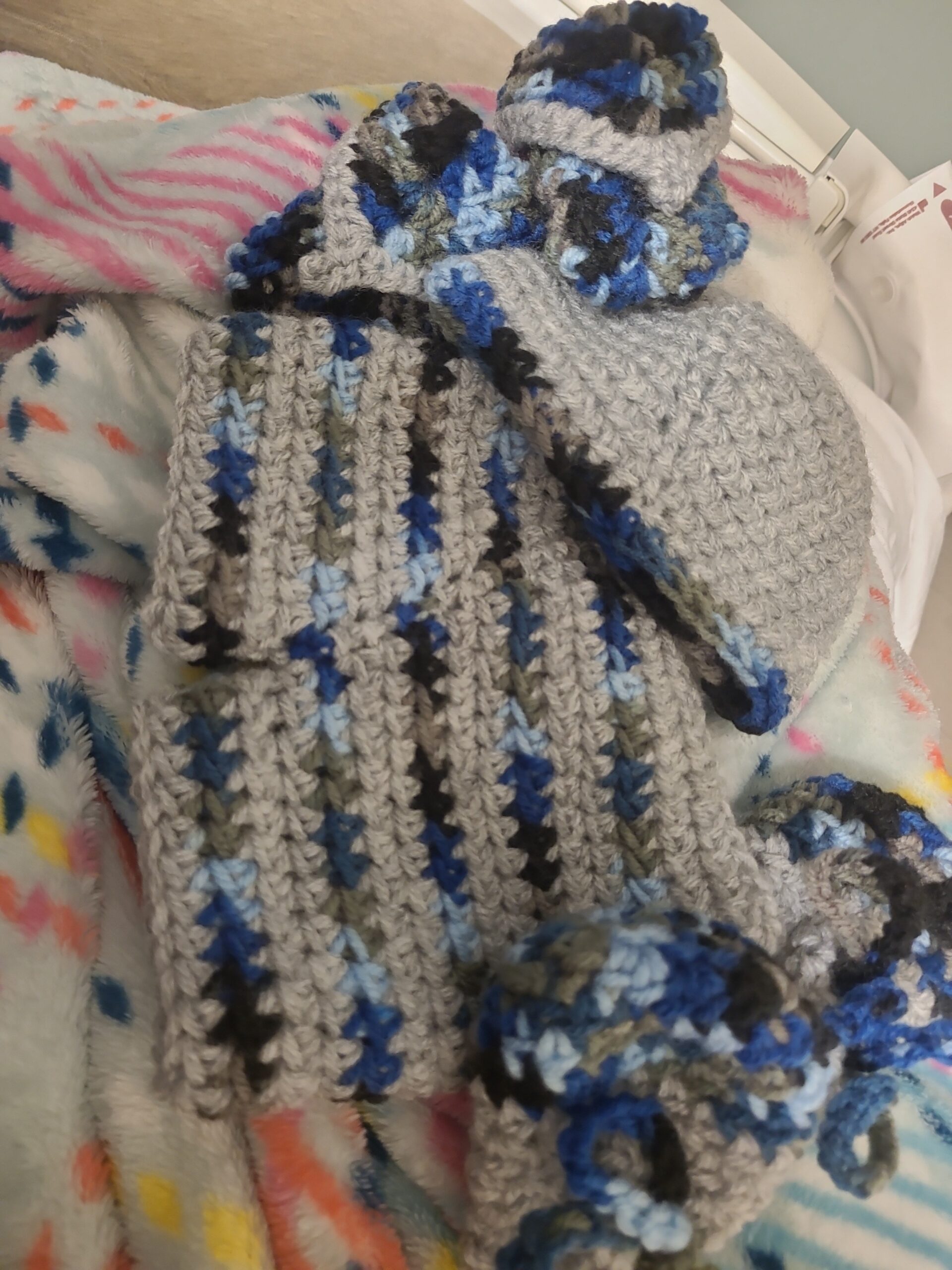 Little Explorer's Comfort Set - Image 2
