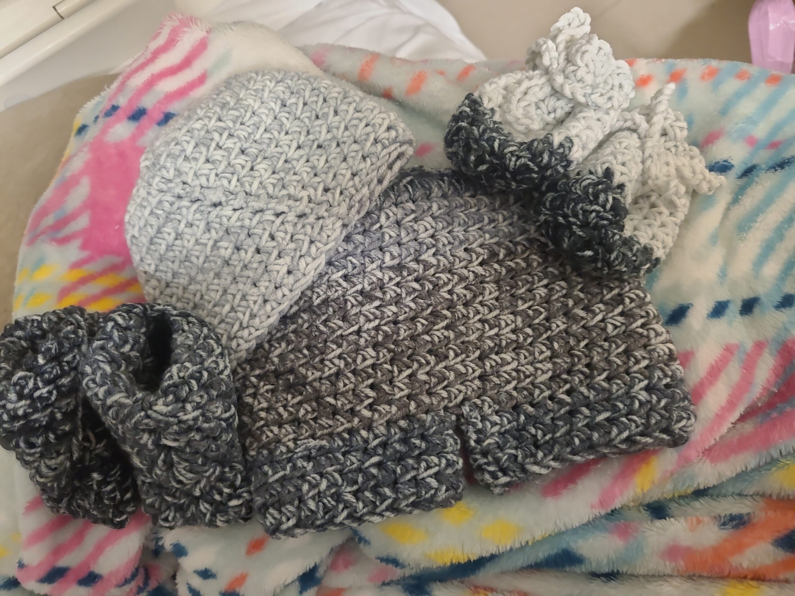 Little Dreamer's Comfort Set - Image 2