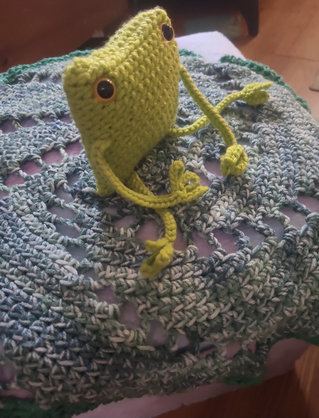 Tiny Treasure Frog Lovey - Image 4